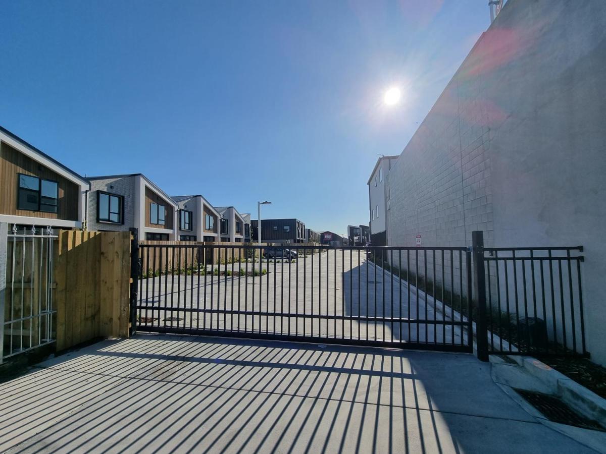 הוילה כרייסטצ'רץ' Addington Townhouse With Carpark 8Mins Walk To Hagley Park South מראה חיצוני תמונה